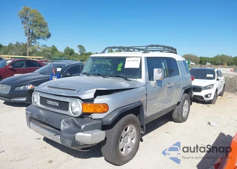 2007 Toyota Fj Cruiser from USA, damaged, VIN JTEBU11F970098022